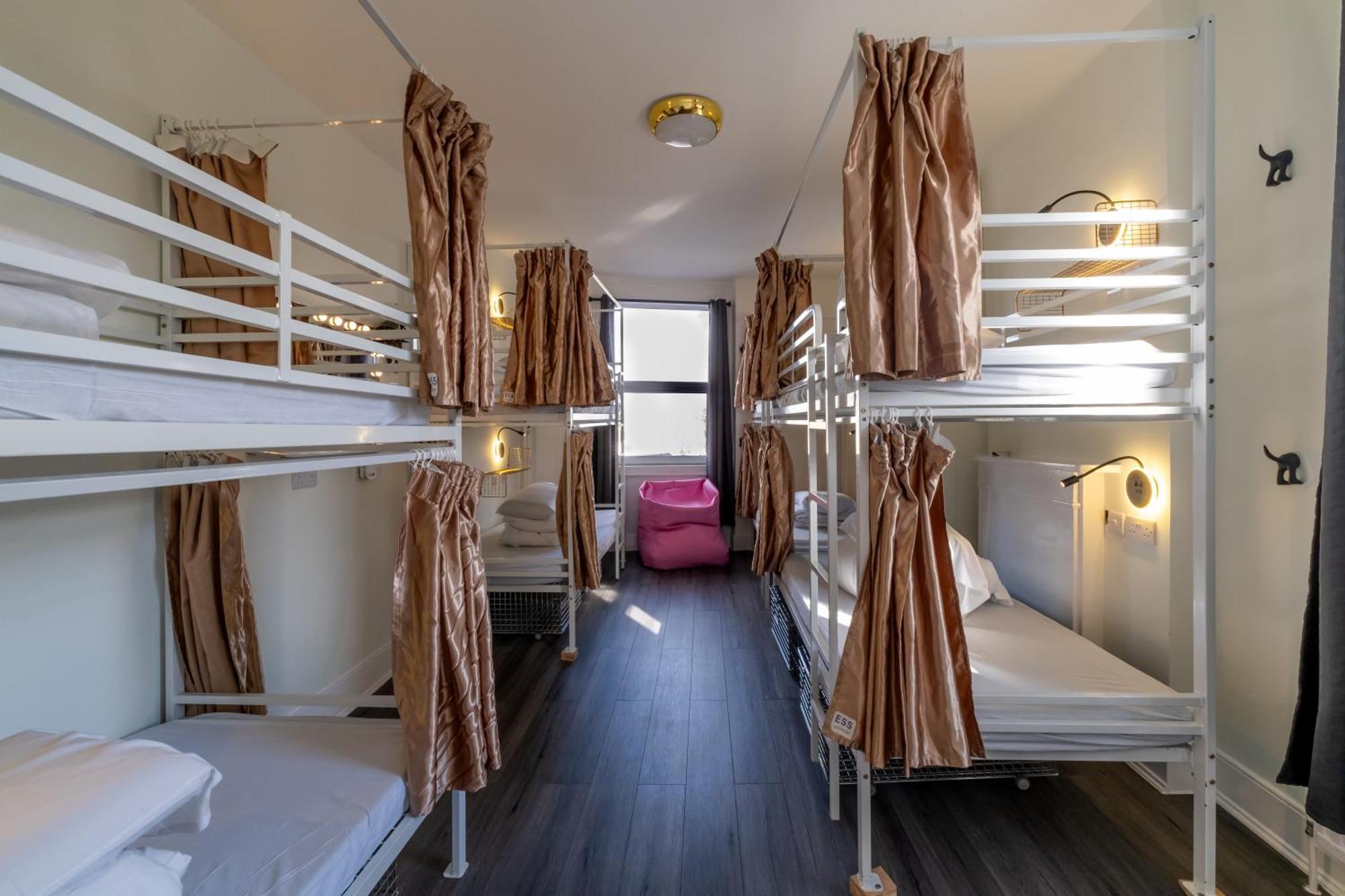 Book A Bed Hostels Лондон Екстер'єр фото