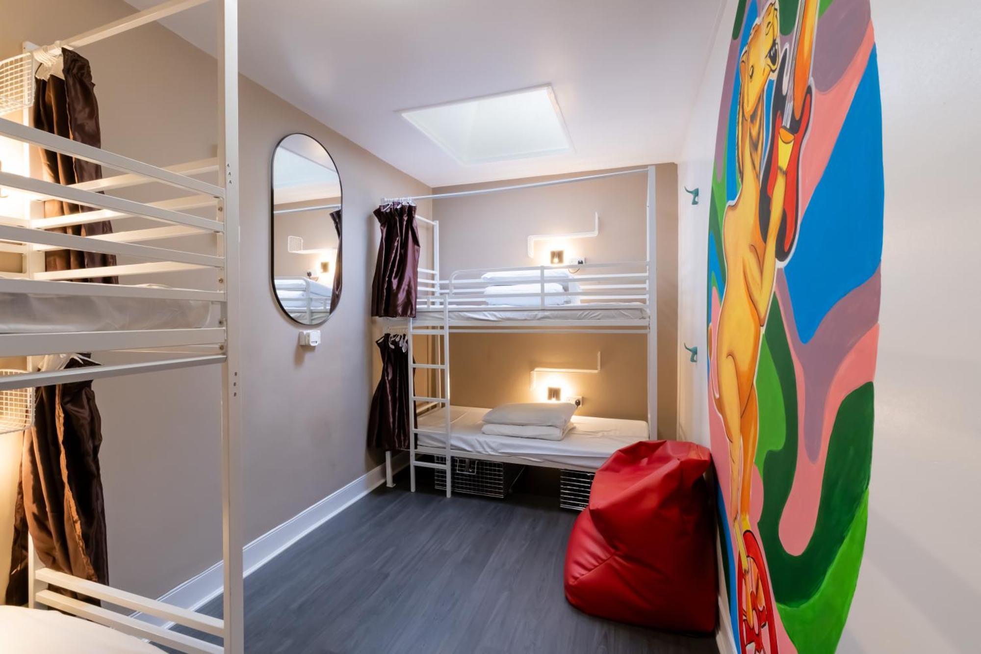 Book A Bed Hostels Лондон Екстер'єр фото