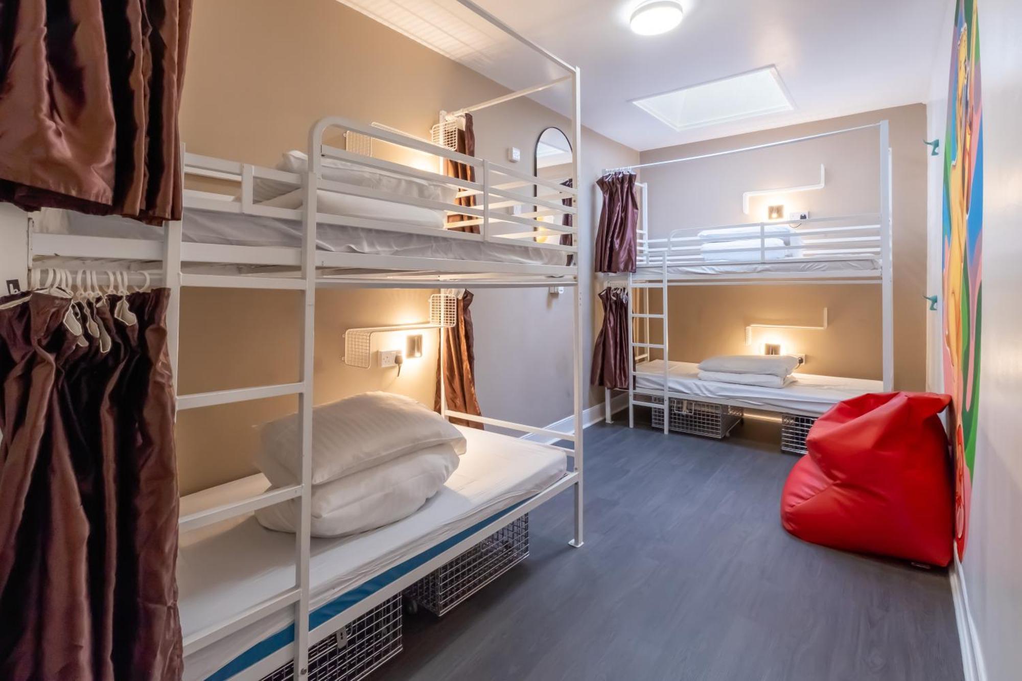Book A Bed Hostels Лондон Екстер'єр фото